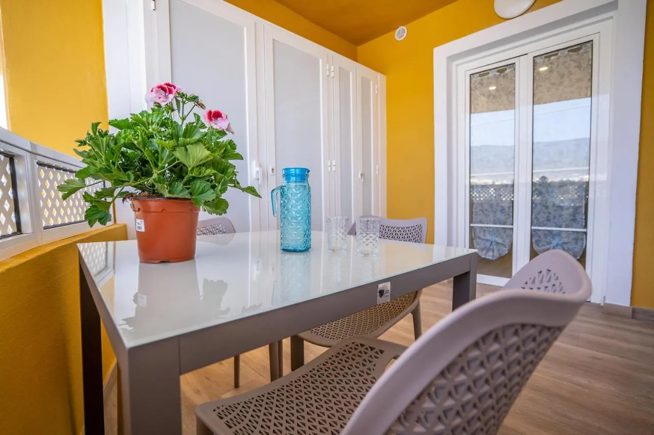 Apartment Orlando Tenerife Sur Mikey And Daisy Costa Adeje  0*, Costa Adeje (Tenerife) Spagna