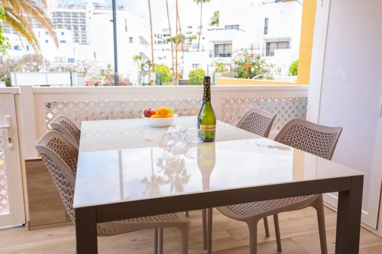 Apartment Orlando Tenerife Sur Mikey And Daisy Costa Adeje  0*, Costa Adeje (Tenerife) Spagna